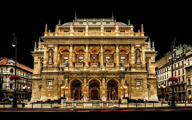 Remnants of the Golden Age: The Hidden Treasures of the Hungarian State Opera House