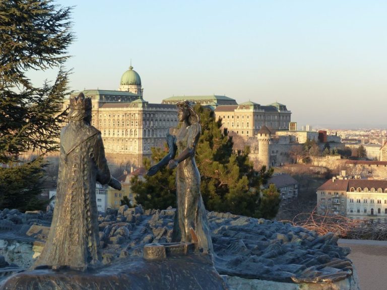 The Prince of Buda and the Princess of Pest: a Budapest legend