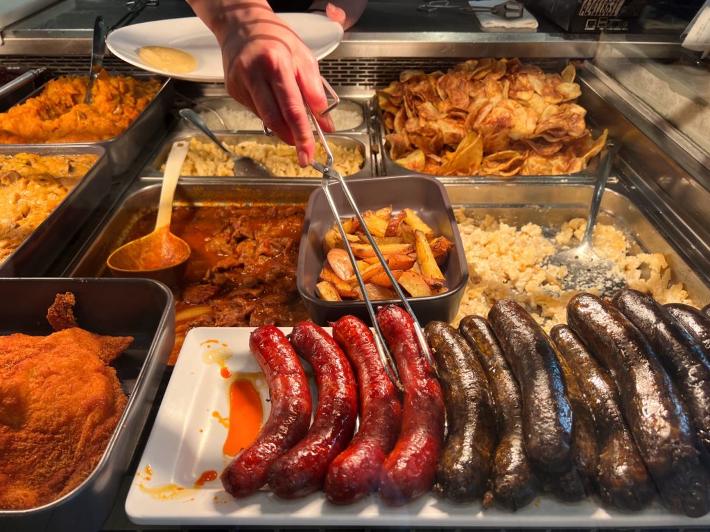 Belvárosi Disznótoros (Károlyi utca) - Offbeat Budapest & Vienna